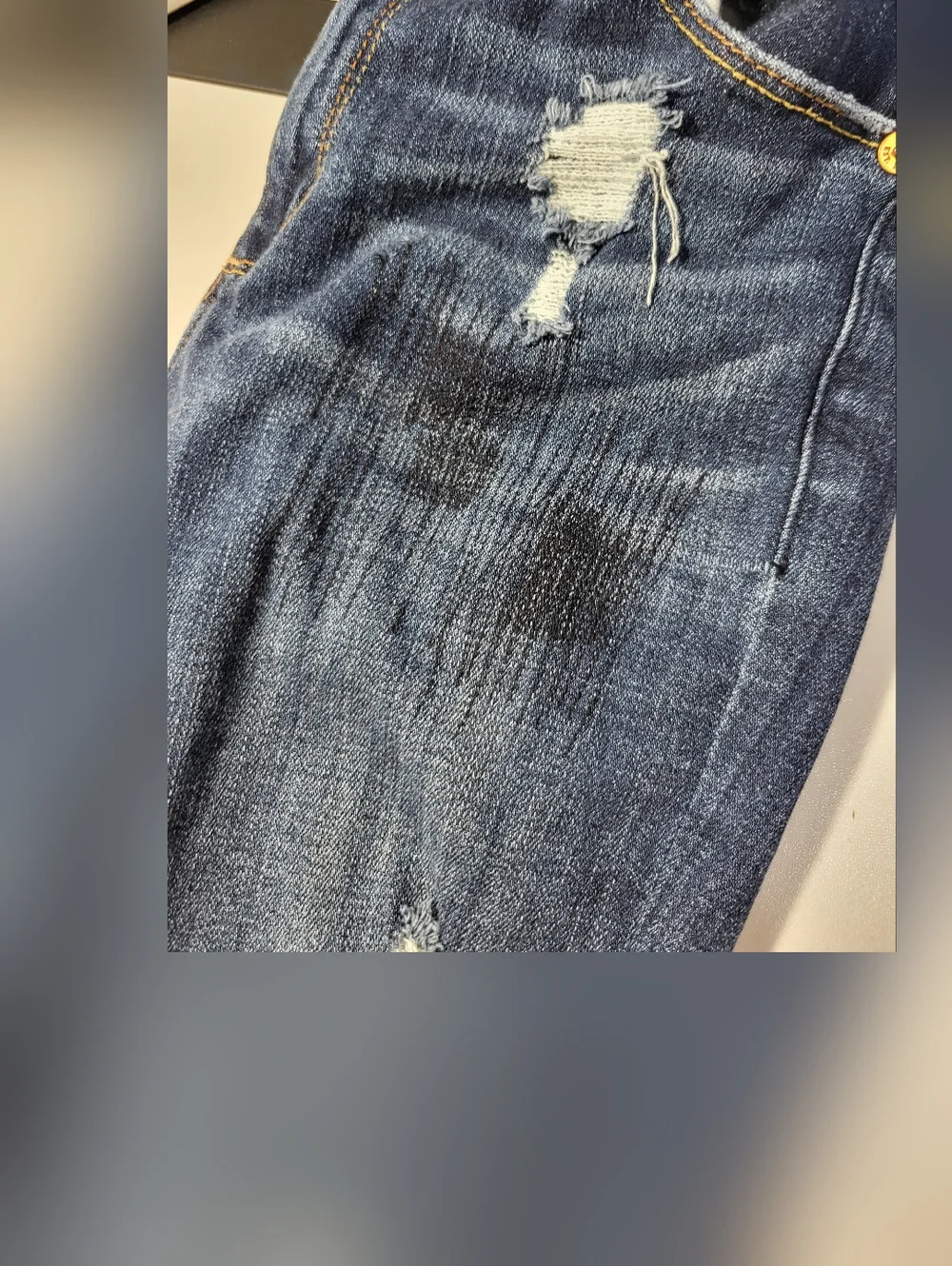 Abercrombie & Fitch Distressed Women’s Jeans